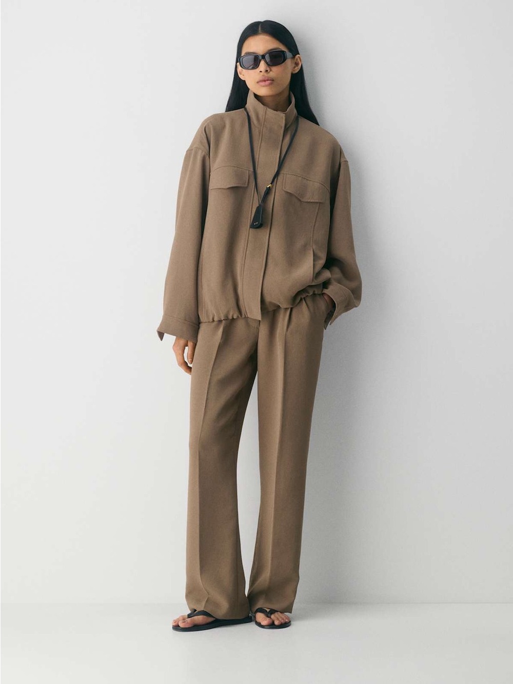 Aritzia Women’s The Effortless Pants by Babaton in Tan Fit Size 2 Business